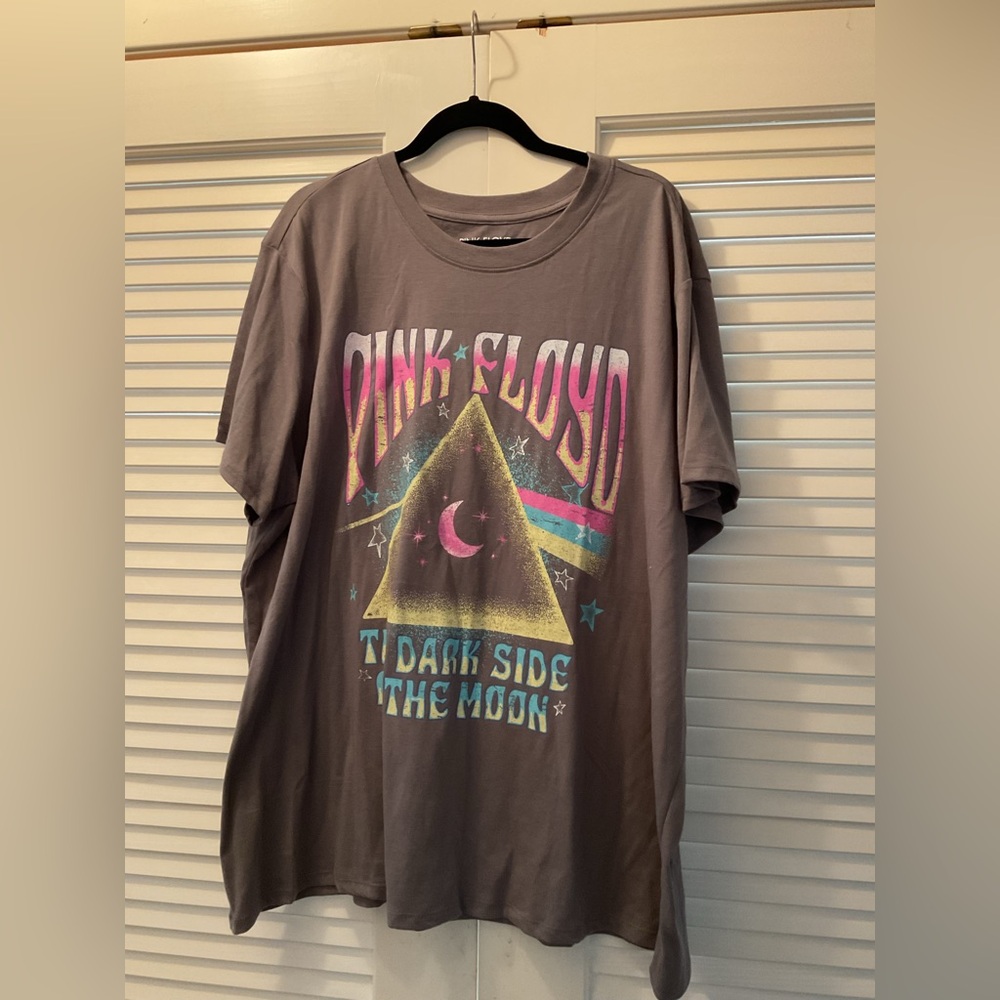 Maurices Gray Pink Floyd Graphic Tee
